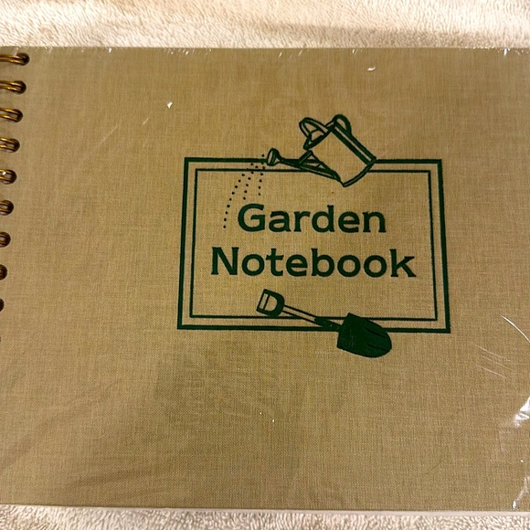 NEW GARDEN NOTEBOOK W/ THICK SPIRAL BINDING FOR PLANNING & DRAWING GARDEN NOTES - Picture 4 of 5